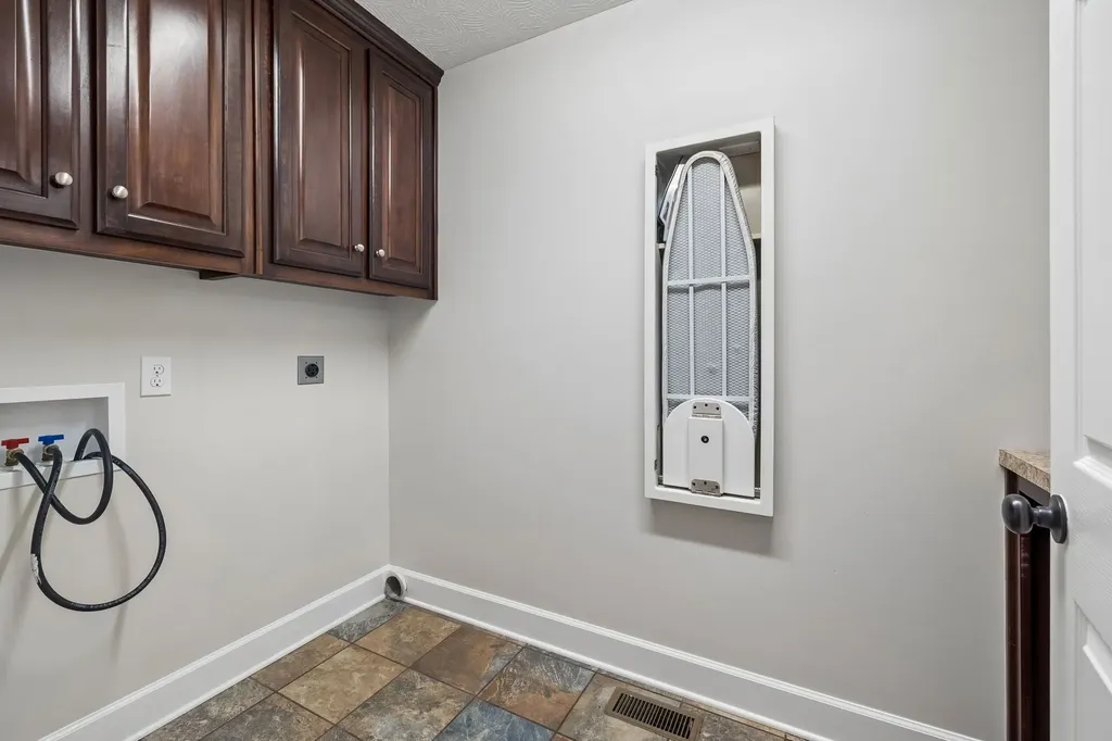 516 Crestwood Drive Lafayette TN 37083