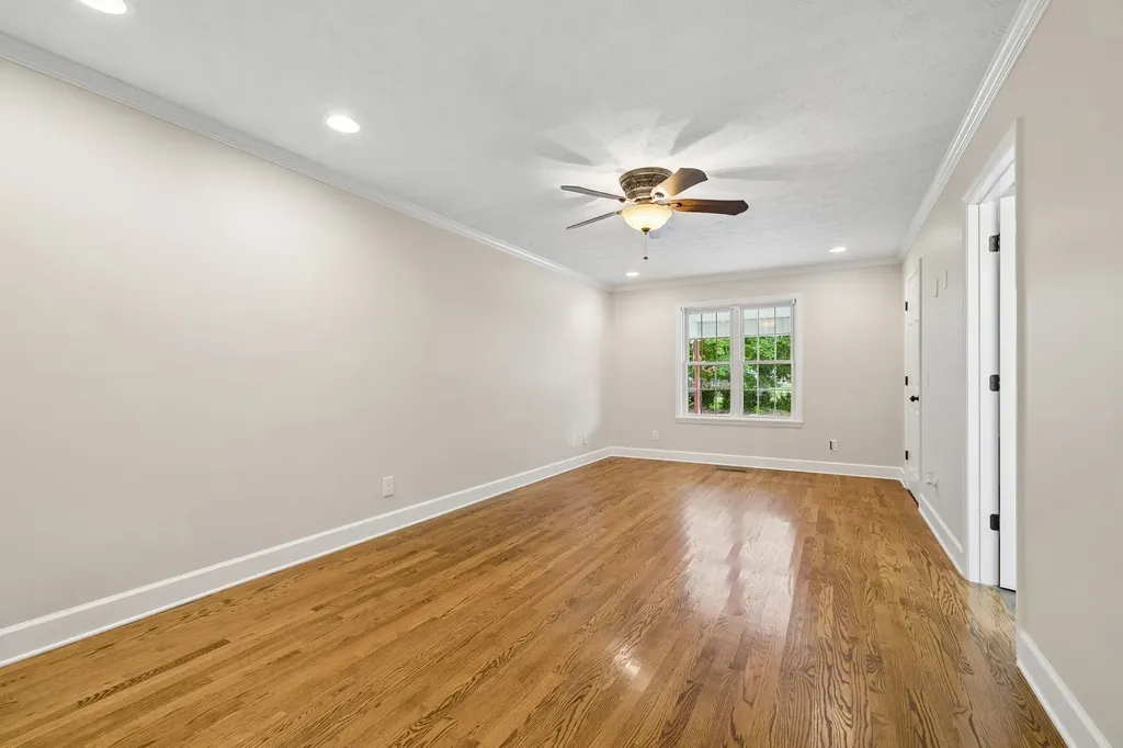 516 Crestwood Drive Lafayette TN 37083