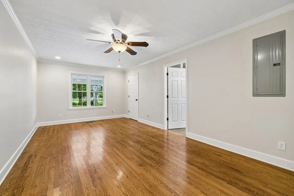 516 Crestwood Drive Lafayette TN 37083