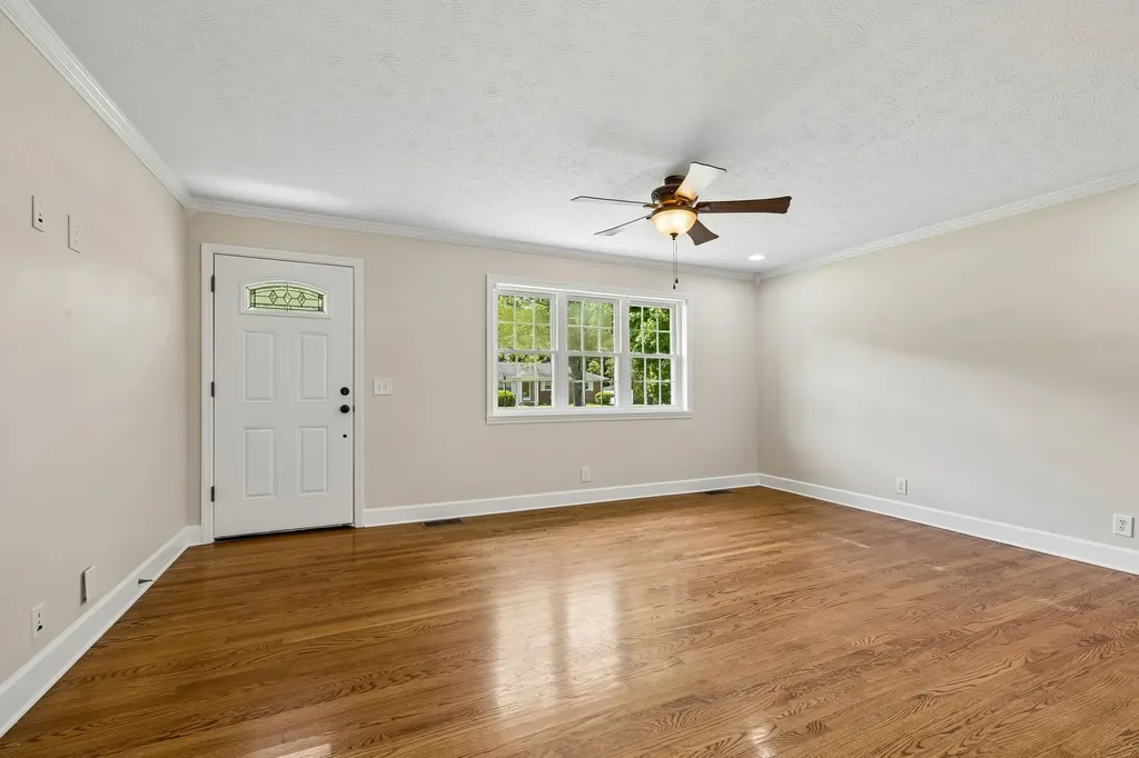 516 Crestwood Drive Lafayette TN 37083
