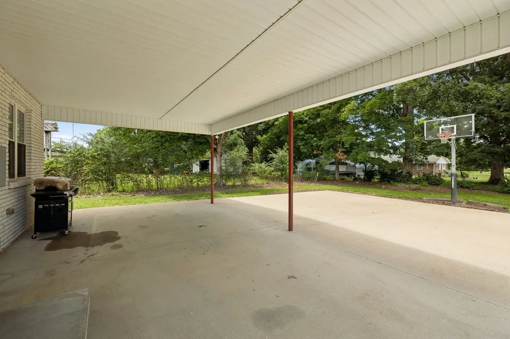 516 Crestwood Drive Lafayette TN 37083