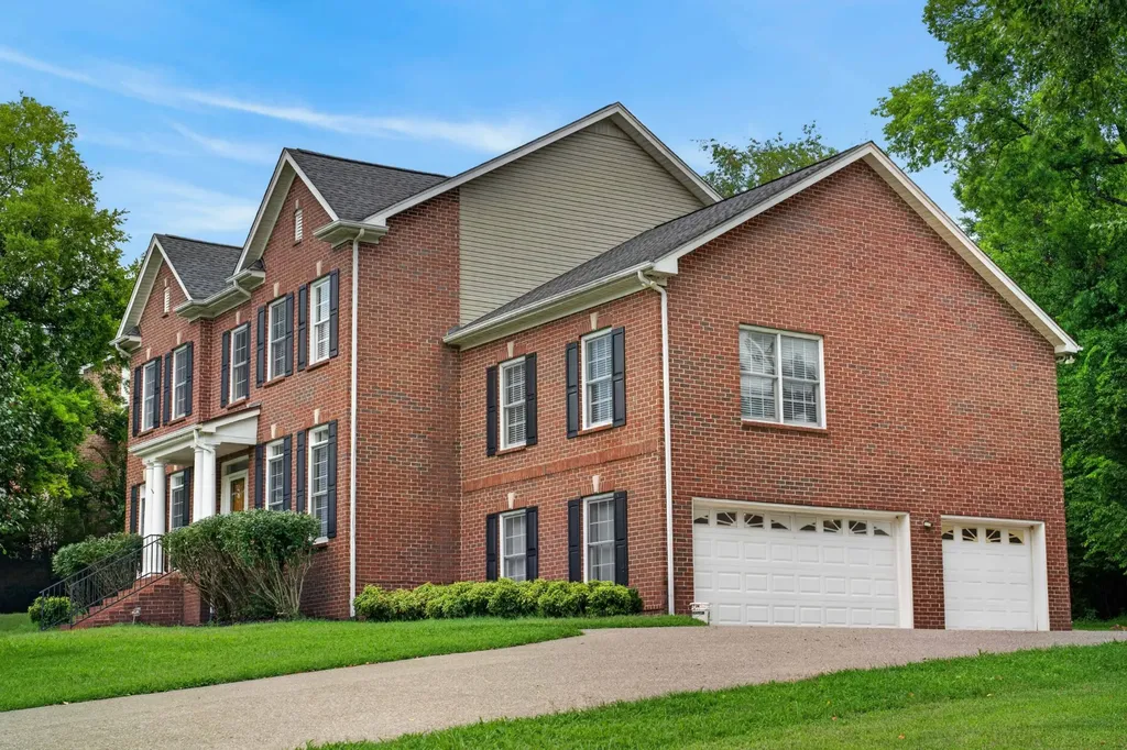 110 Shorecrest Circle Hendersonville TN 37075