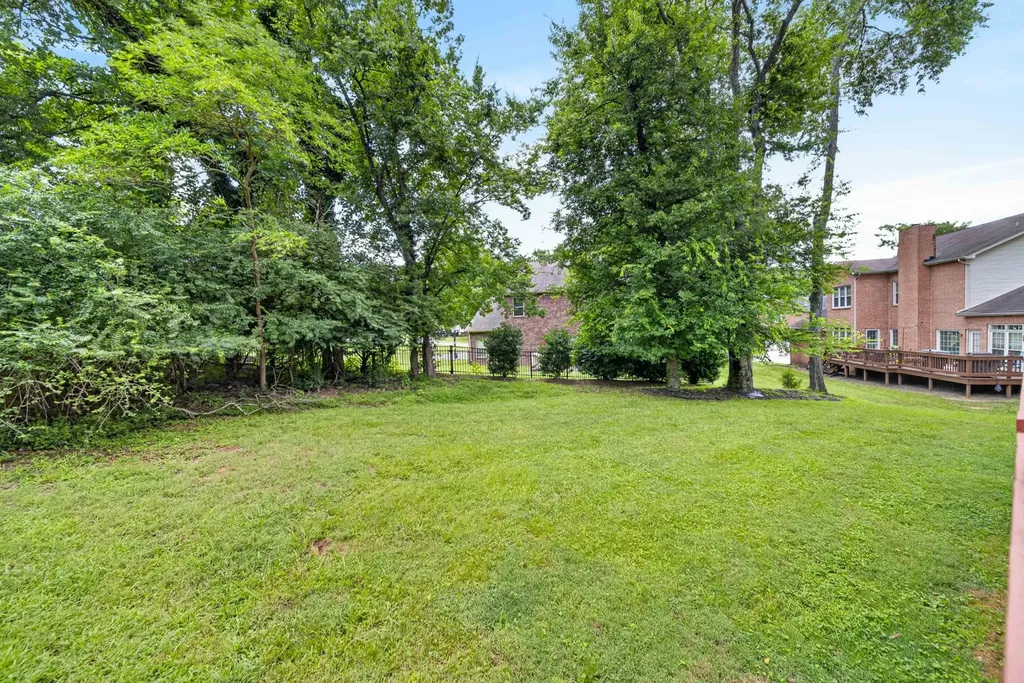 110 Shorecrest Circle Hendersonville TN 37075