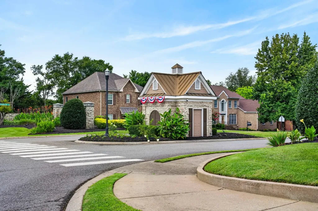 110 Shorecrest Circle Hendersonville TN 37075