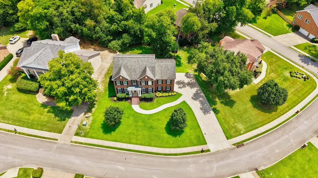 110 Shorecrest Circle Hendersonville TN 37075