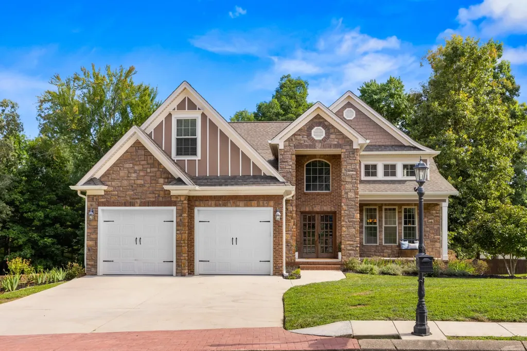 978 Brooke Stone Drive Soddy Daisy TN 37379