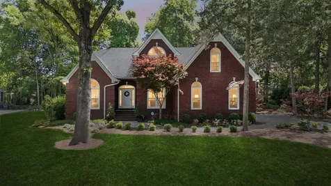 2230 Northwoods Drive Murfreesboro TN 37130