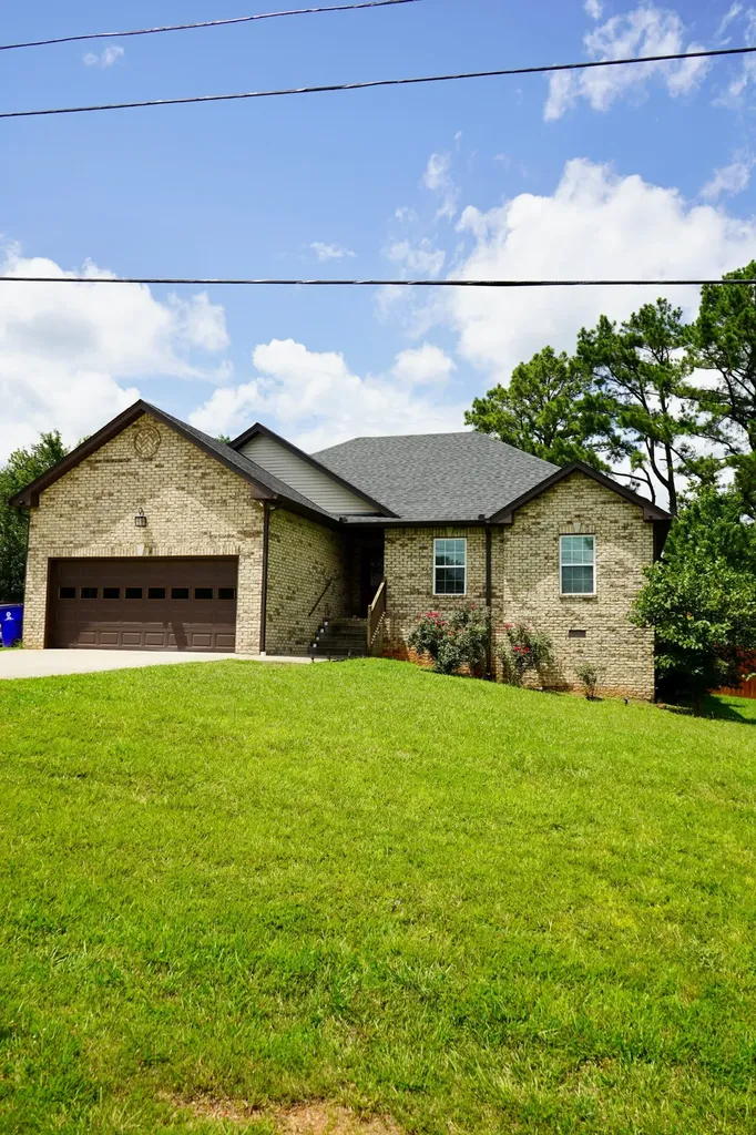 406 Hobbs Drive White House TN 37188