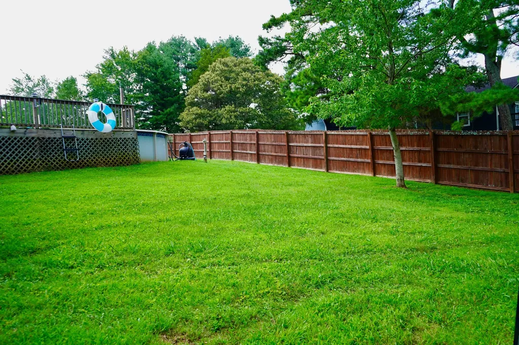 406 Hobbs Drive White House TN 37188