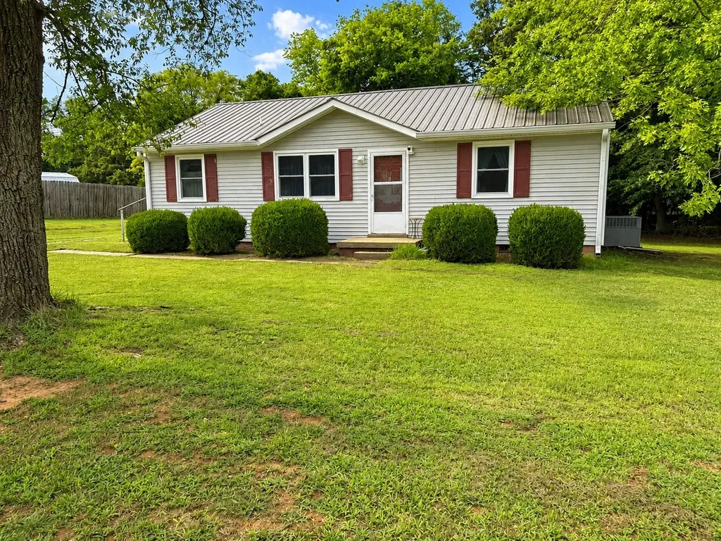 307 Barkwood Drive Clarksville TN 37040