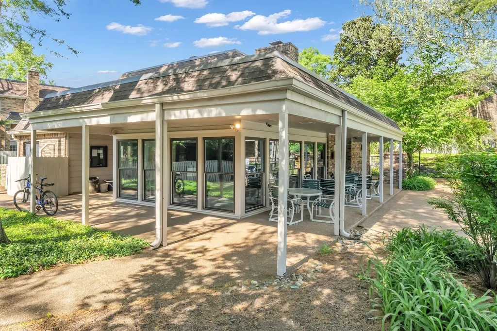 401 Bowling Avenue Nashville TN 37205