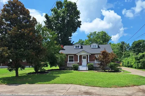 551 E Eastland Street Gallatin TN 37066