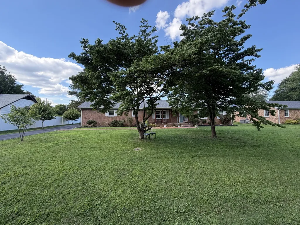 5042 Creekside Drive Murfreesboro TN 37128