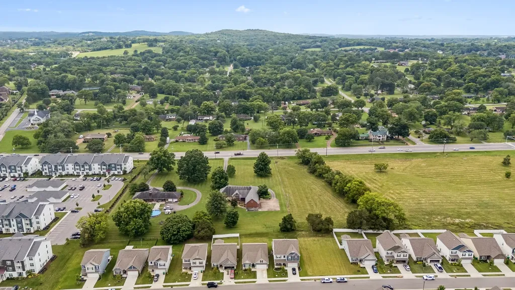 128 Gatwick Drive Lebanon TN 37087