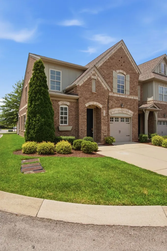 1970 Newark Lane Thompsons Station TN 37179