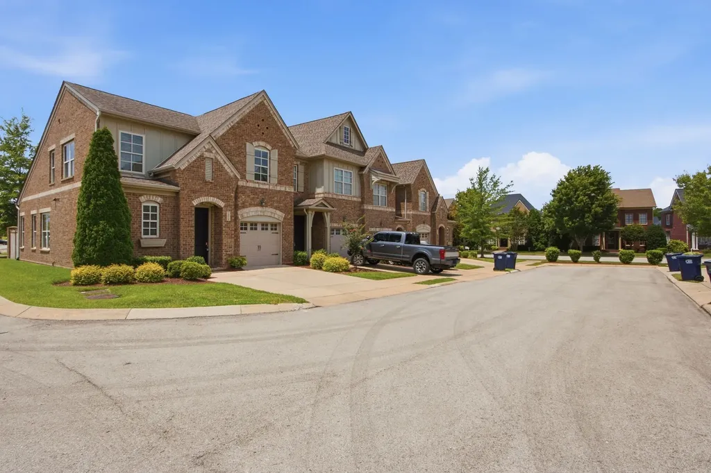 1970 Newark Lane Thompsons Station TN 37179