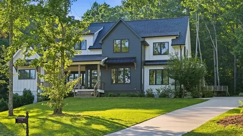 4162 Windtree Drive Signal Mountain TN 37377