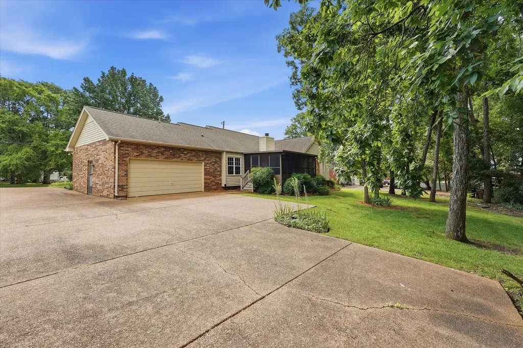 3204 Brookmont Circle Antioch TN 37013
