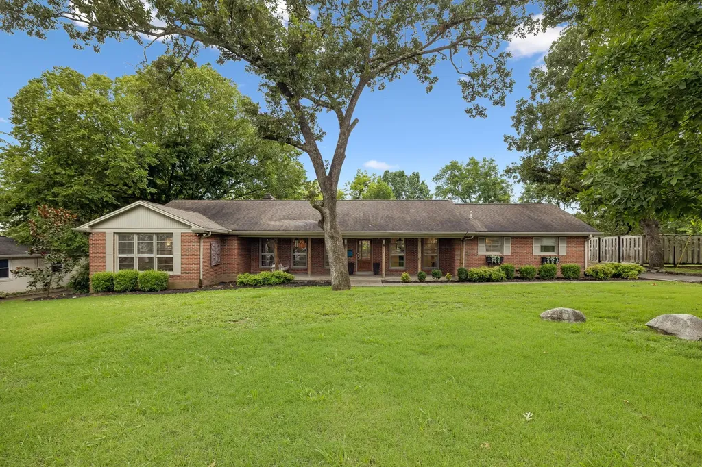 708 Westwood Drive Lebanon TN 37087