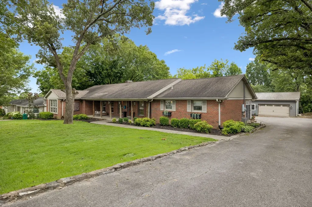 708 Westwood Drive Lebanon TN 37087