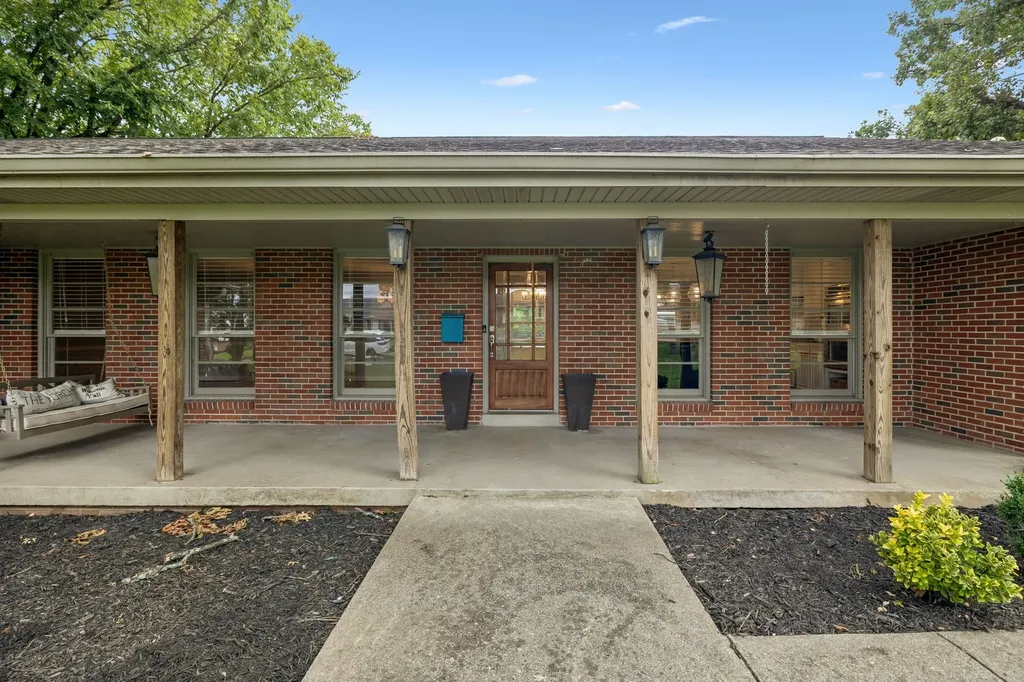 708 Westwood Drive Lebanon TN 37087