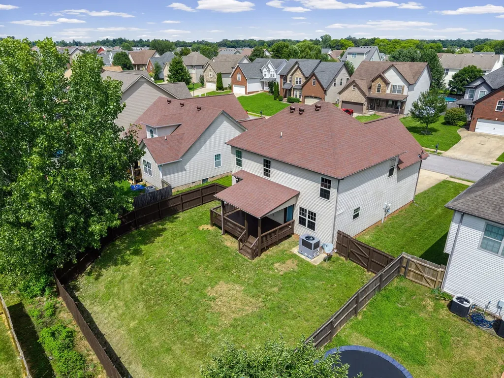 3718 Tradewinds Terrace Clarksville TN 37040