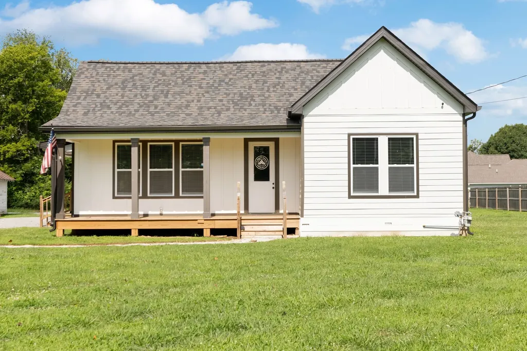 209 N Horton Parkway Chapel Hill TN 37034