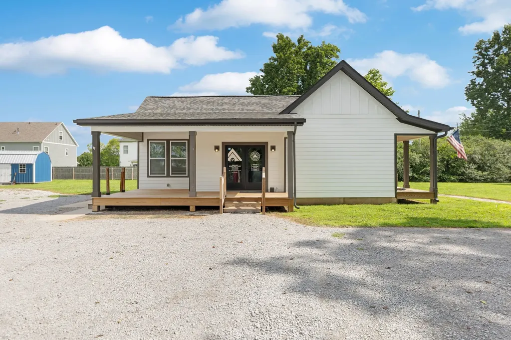 209 N Horton Parkway Chapel Hill TN 37034