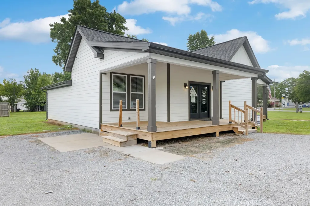 209 N Horton Parkway Chapel Hill TN 37034