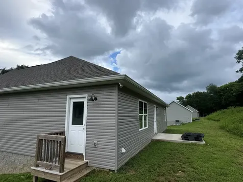 2075 Collier Road Lewisburg TN 37091