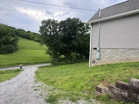 2075 Collier Road Lewisburg TN 37091
