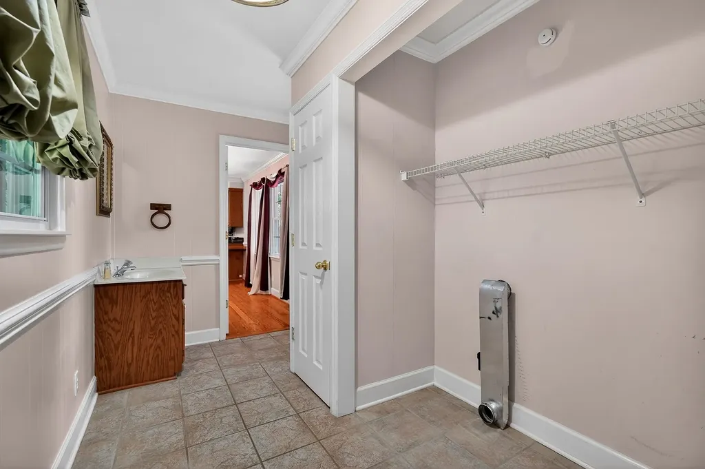 1956 Shady Grove Road Morrison TN 37357