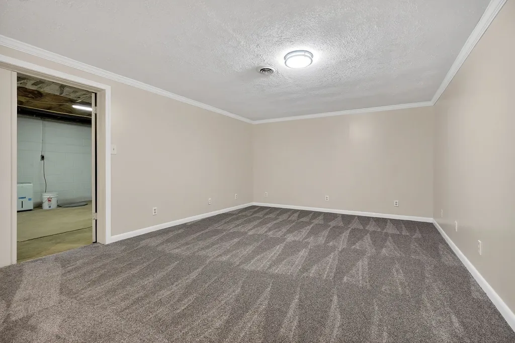 1956 Shady Grove Road Morrison TN 37357