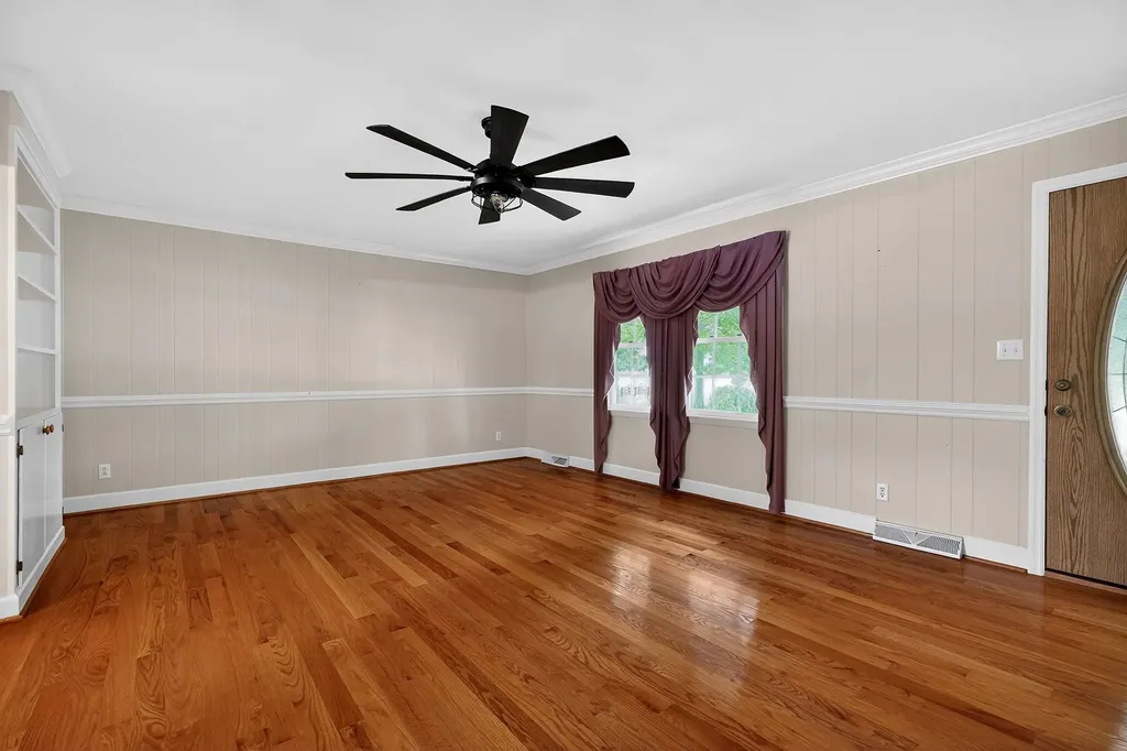 1956 Shady Grove Road Morrison TN 37357