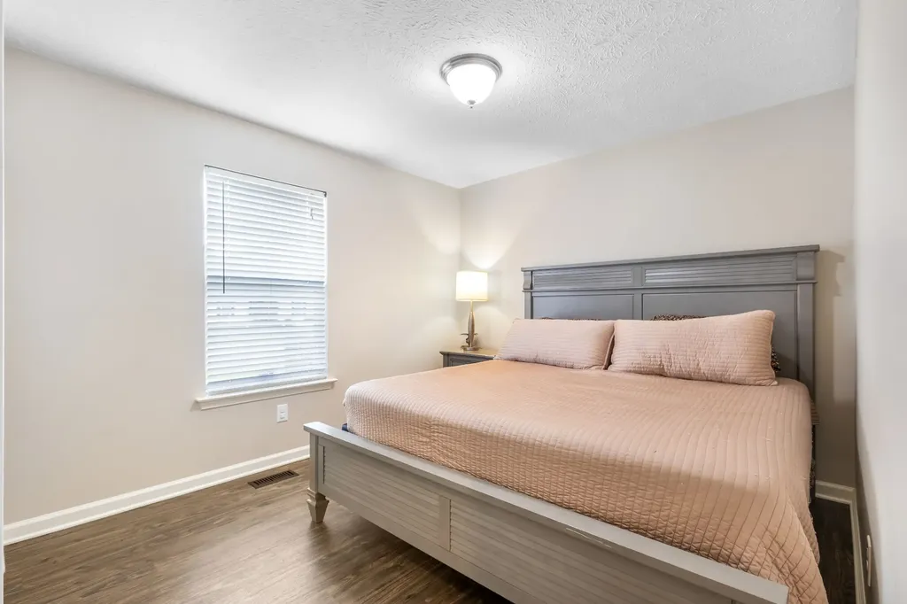 2423 Sawmill Street Murfreesboro TN 37128