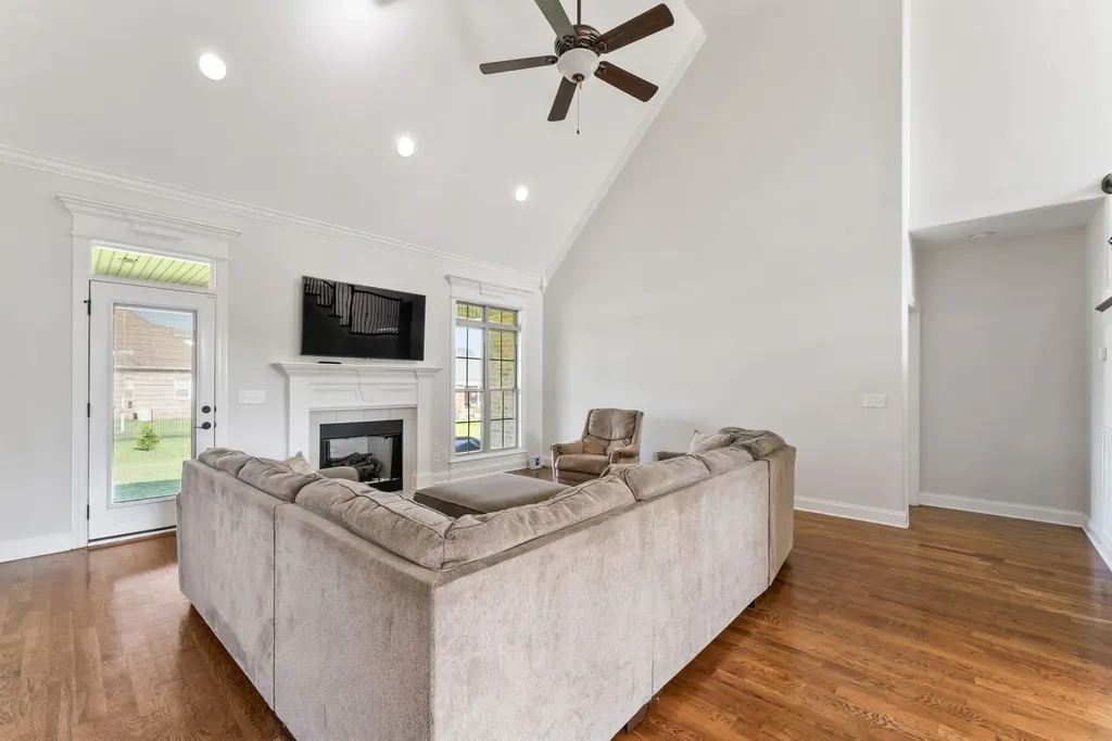 1231 Pleasant Colony Court Murfreesboro TN 37129