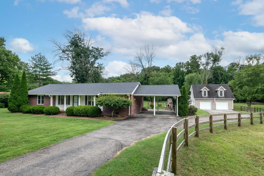 4439 Harpeth School Road Franklin TN 37064