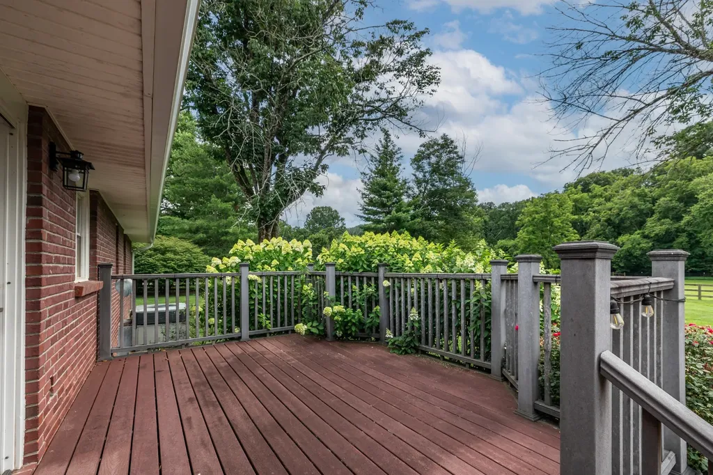 4439 Harpeth School Road Franklin TN 37064