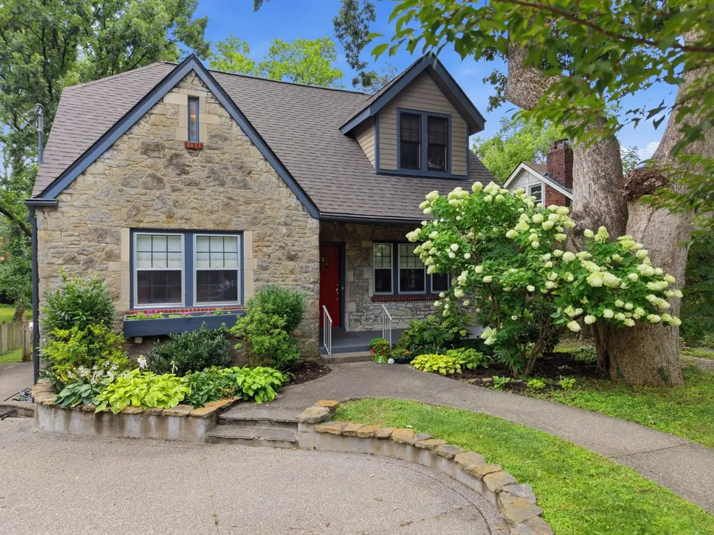 2611 W Linden Avenue Nashville TN 37212