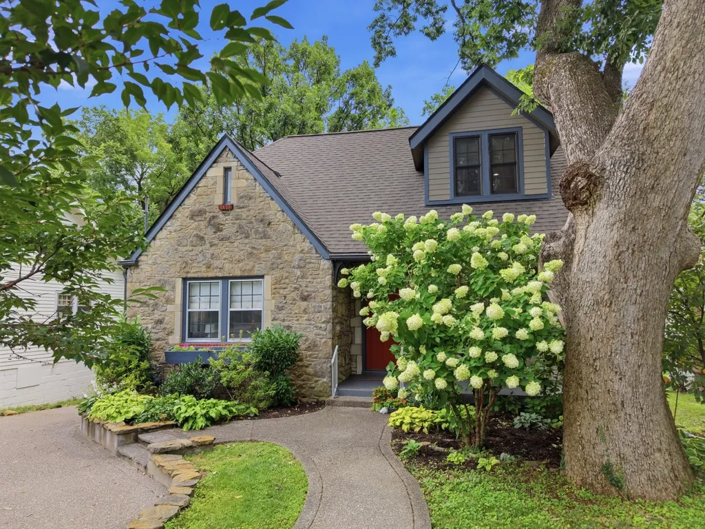 2611 W Linden Avenue Nashville TN 37212