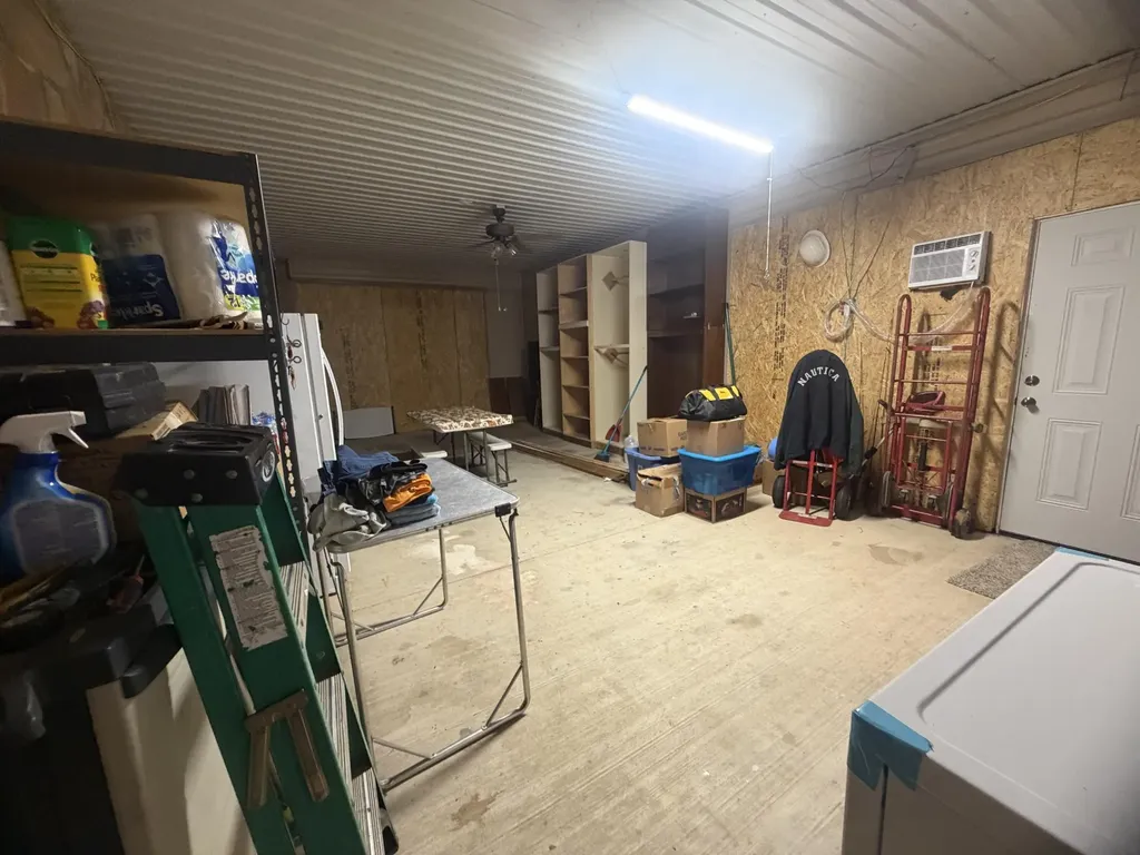 8732 Old State Highway 28 Pikeville TN 37367