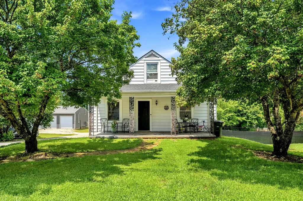 229 Wagoner Street Sparta TN 38583