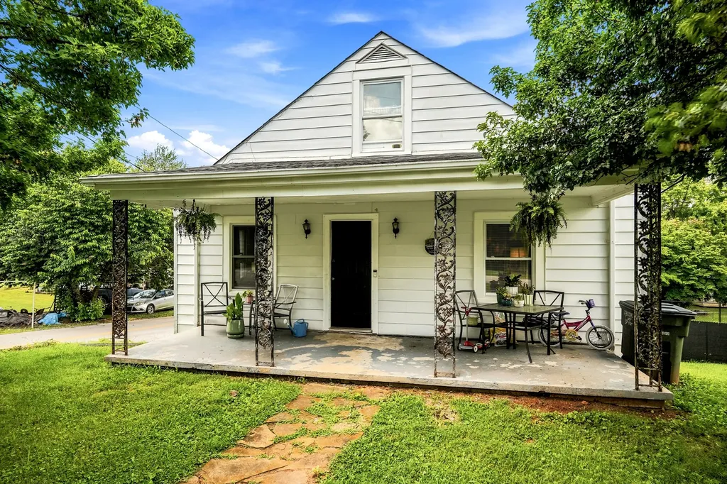 229 Wagoner Street Sparta TN 38583