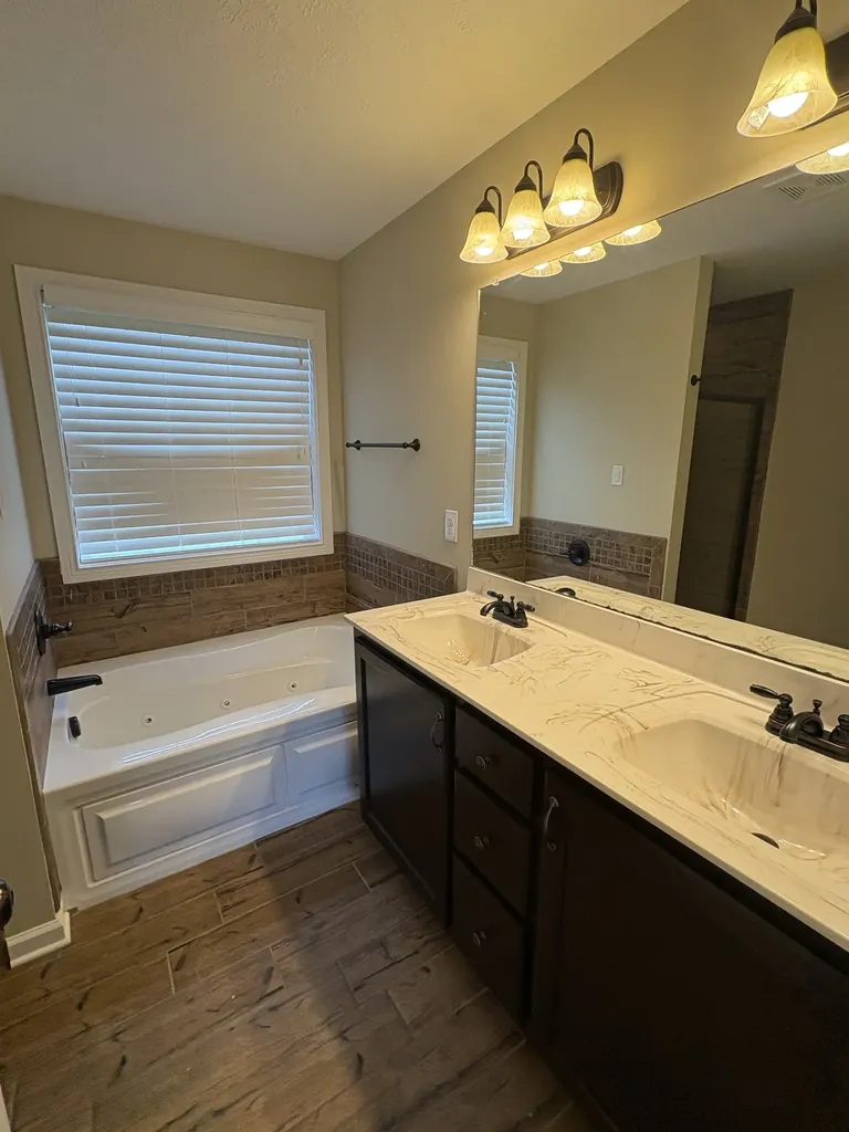 1328 Freedom Drive Clarksville TN 37042