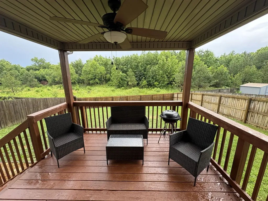 1328 Freedom Drive Clarksville TN 37042