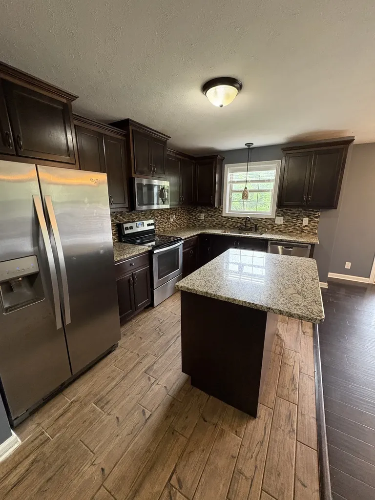 1328 Freedom Drive Clarksville TN 37042