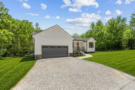 2060 Lockhart Town Road Tracy City TN 37387