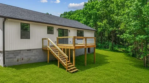 2060 Lockhart Town Road Tracy City TN 37387