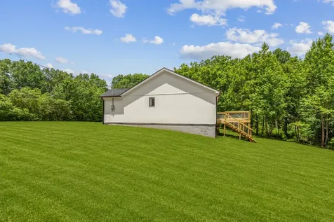 2060 Lockhart Town Road Tracy City TN 37387