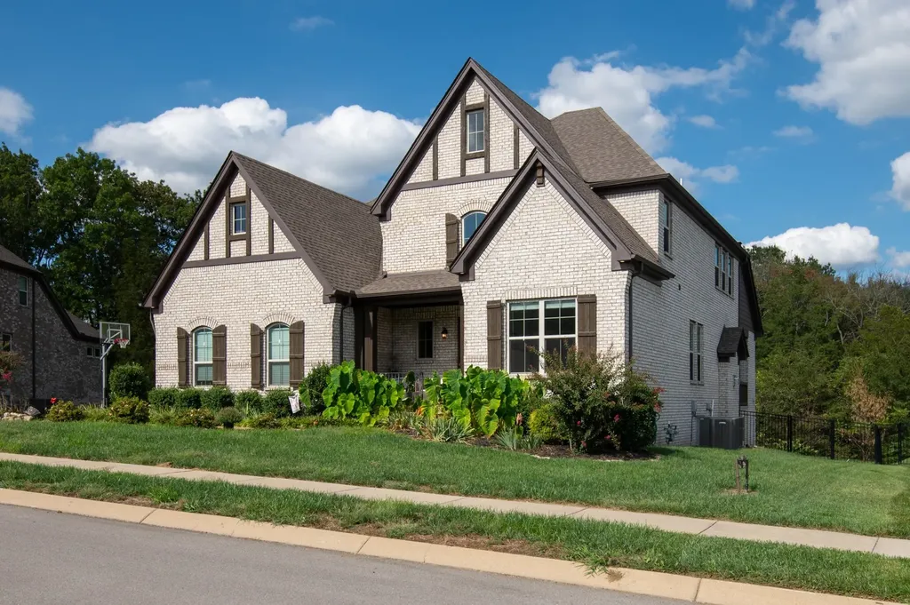 1026 Brighton Lane Gallatin TN 37066